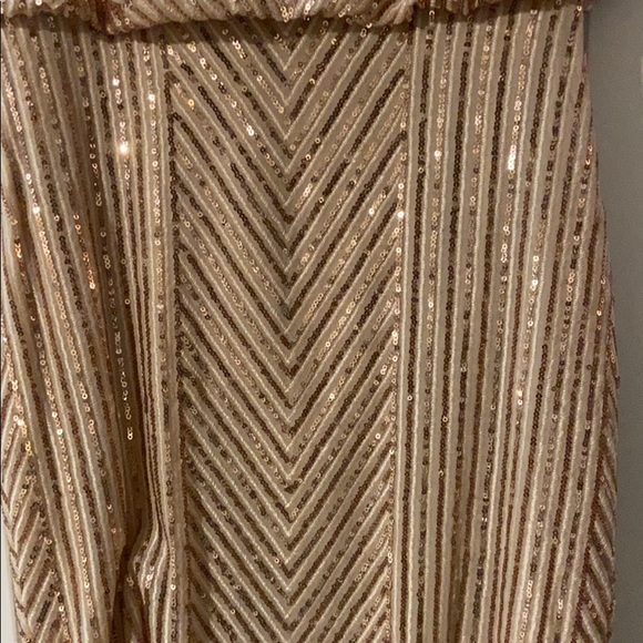 Dress - Picture 3 of 5